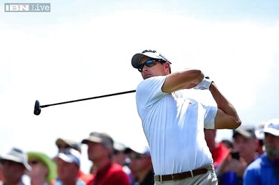 Scott's lead cut to three strokes at Bay Hill
