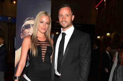 Cricket bat smeared with blood found at Pistorius home: Report