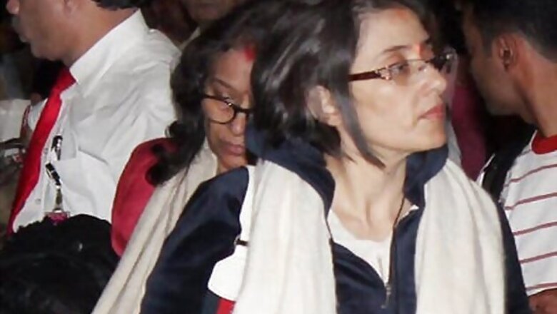 Manisha Koirala discharged from hospital