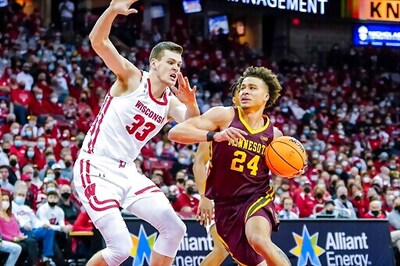 Davis Delivers As No. 11 Wisconsin Defeats Minnesota 66-60