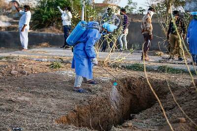 Gujarat Death Toll Reaches 10 as 67-year-old Woman Dies of Covid-19 in Ahmedabad