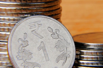 Rupee Closes Below 80 Mark for First Time Against Dollar, Drops by 13 Paise