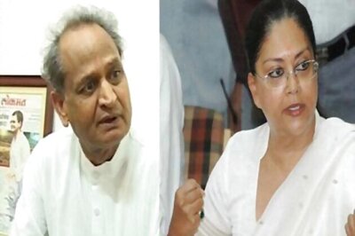 Gehlot slams Raje for accusing his government of financial mismanagement