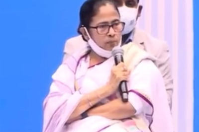 'Spinal Blow' to Police, Says Dhankhar After Mamata Asks SP if He’s Getting Instructions From Bengal Guv