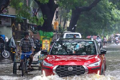Tamil Nadu: Red Alert In Parts Of Tiruvallur, Schools & Colleges Shut in 23 Districts as Heavy Rain Continues To Lash State