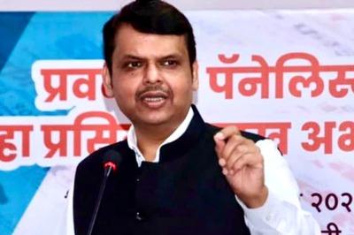 Devendra Fadnavis Meets Amit Shah Over OBC Bill, Takes Dig at Uddhav Thackeray