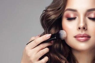 Makeup Lovers, Here Is How You Can Use You Favourite Products To Hide Your Pores