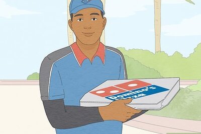 How to Open a Domino's Pizza Franchise in the U.S.