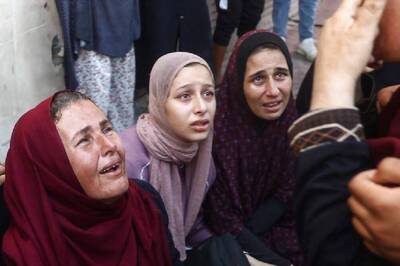 Israel Strikes School Housing War Displaced, Killing 28, Says It Targeted Hamas Command Centre