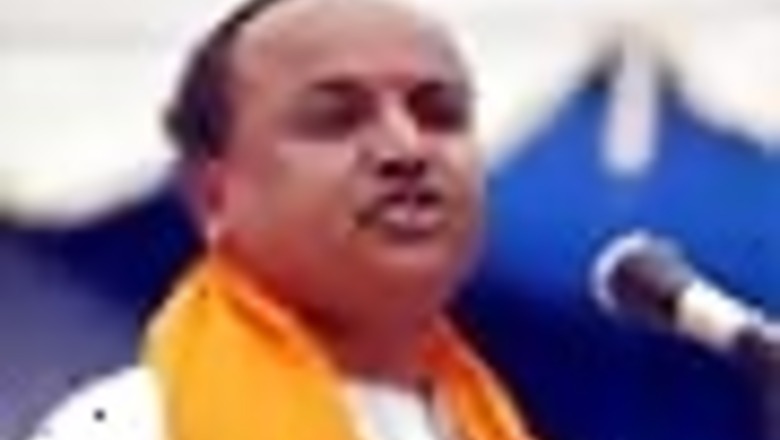 Togadia summoned by Gujarat riot probe panel