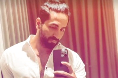 Ayushmann Khurana Flaunts Man Bun in Latest Mirror Selfie