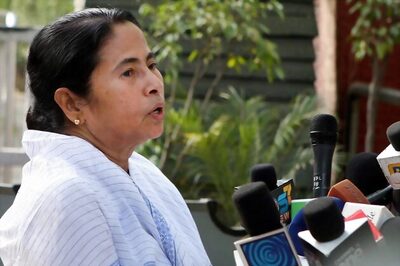 Files on 'theft' by Left govt missing, alleges Mamata
