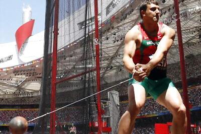 IAAF cites former champions for doping