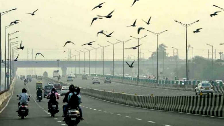 Minimum Temperature Dips to 2 Degrees Celsius in Delhi, IMD Issues Orange Alert