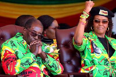 Wife of Zimbabwe Leader Says Robert Mugabe Should Name Successor