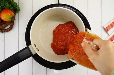 How to Reduce a Sauce