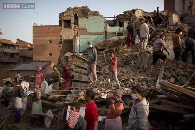 Nepal billionaire to construct 10,000 houses for quake victims