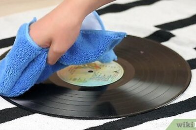 How to Get Dust Off Vinyl