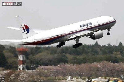 Bangalore-bound Malaysian jet pilot praised upon safe landing