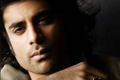 Sikander Kher to star in YRF's 'Aurangzeb'