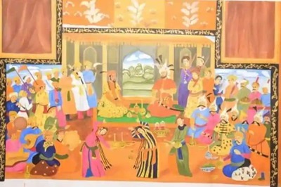 Hyderabad Schoolgirl's Paintings Put Up on Walls of London Restaurant