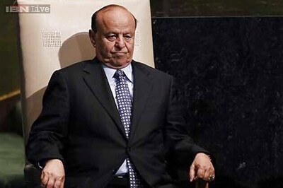 Yemen: Rebels hold President 'captive' at his house