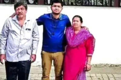 Gujarat Tea Seller’s Son Cracks CAT, Secures MBA Seat At IIM Ranchi