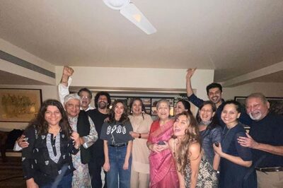 Shabana Azmi Shares Happy Pic From 'Betu' Farhan Akhtar's Birthday Bash; Javed Akhtar, Zoya Join In