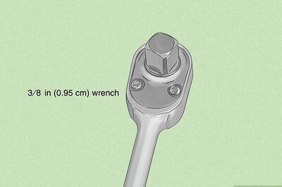 Easy Steps for Using a Socket Wrench (AKA Ratchet)