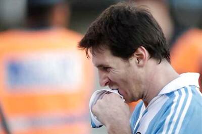 Argentina held 0-0 by Colombia despite Messi cameo