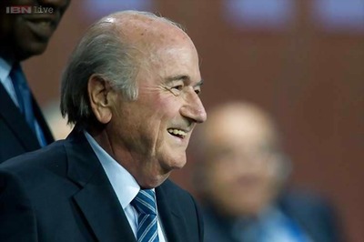 Reactions to resignation of FIFA's Sepp Blatter