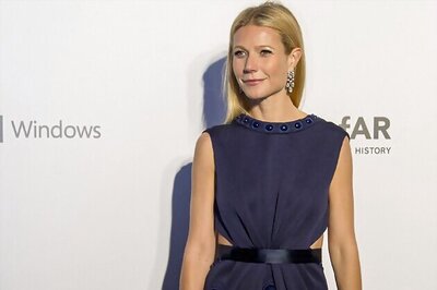 Gwyneth Paltrow suffers wardrobe malfunction