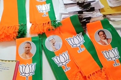 In Tamil Nadu's Namakkal, Increased Demands For Flags And Mufflers Ahead Of General Elections