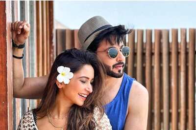 Kundali Bhagya Fame Dheeraj Dhoopar and His Wife Vinny Arora Are Expecting a 'Tiny Miracle' In August