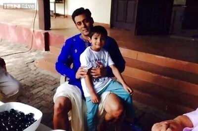 Not Shah Rukh, but Salman Khan to release his film 'Prem Ratan Dhan Payo' this Diwali; to tap the five-day weekend