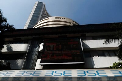 Sensex Tanks 894 Points on Global Sell-off; Yes Bank Plummets over 55%