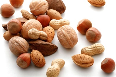 Eating Hazelnuts, Walnuts, Almonds And Pistachios May Cut Risk of Colon Cancer