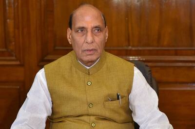 Rajnath Singh Reviews Defence Acquisition Issues with Top Officials
