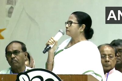 'Will Help Her Become More Popular': CM Mamata Finally Reacts to Mahua Moitra Row