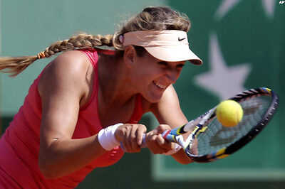 French Open: Azarenka survives in 1st round