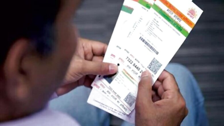 A Gender Lost: Govt Assures to Plug the Loophole in Aadhaar-PAN Linkage