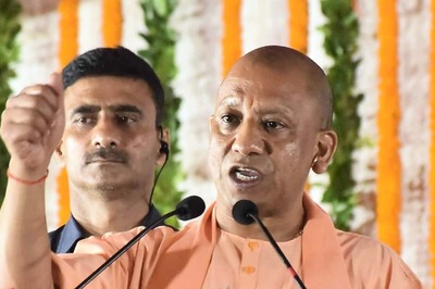 Reach Flood-Affected Areas, Intensify Relief Work: UP CM Yogi Adityanath Directs Ministers