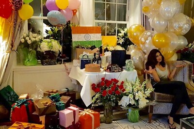 In Pics: Priyanka Chopra Ushers In Her Birthday With 'Quantico' Team