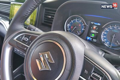 Auto Stocks Mixed as October Sales Data Fails to Cheer Investors