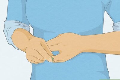 How to Give a Baby a Bath