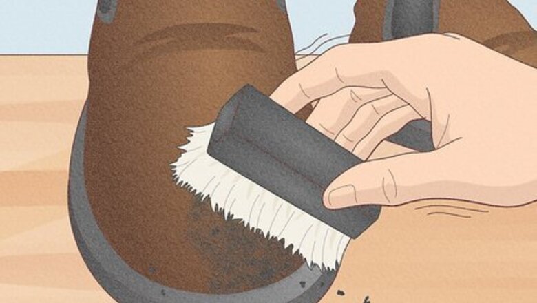 How to Clean Suede