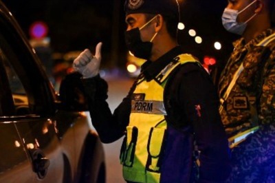 Malaysia Govt's Warning to Covid Vaccine Refuseniks: 'Will Make Life Very Difficult'