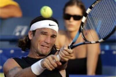 Moya eases into 2nd round at Chennai