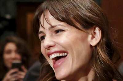 Jennifer Garner looks stunning at her first red carpet appearance after Ben Affleck split