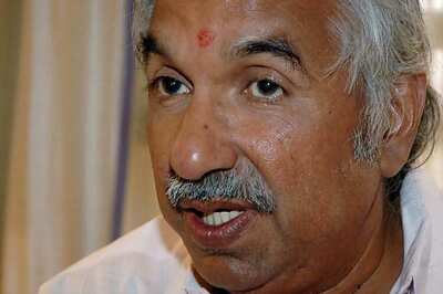 Panel probing solar scam sends notice to Kerala CM Oommen Chandy